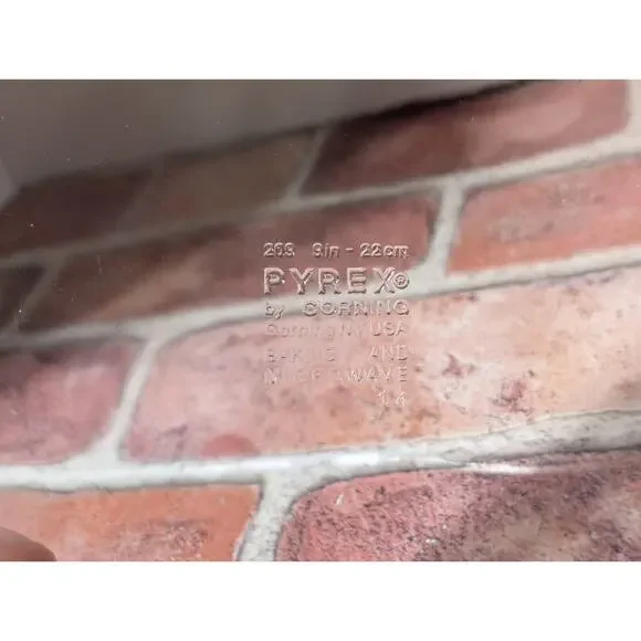 Vintage Pyrex Glass Pie Plate 209 Baking Dish Pan 9 inch Diameter Clear VTG - Picture 4 of 4